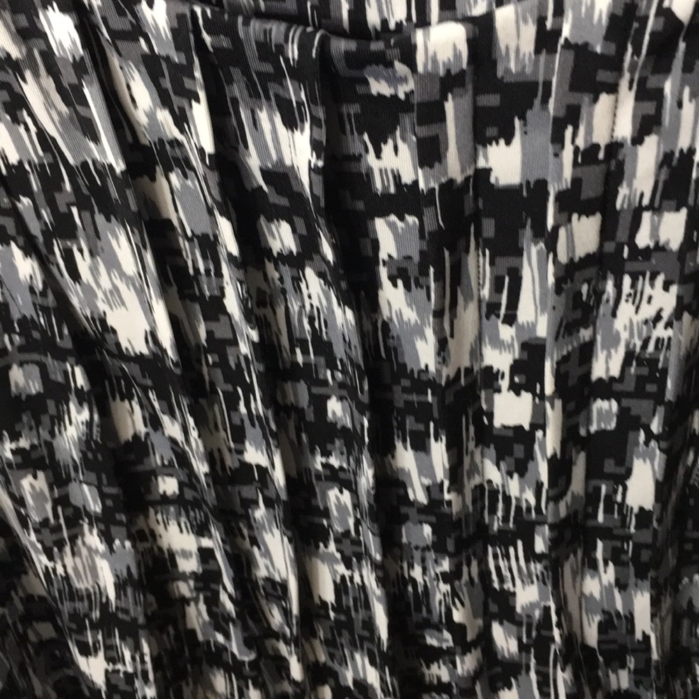 RN Studio Sleeveless Dress - Picture 3 of 5
